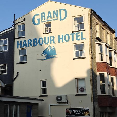 The Grand Harbour Hotel อิลฟราคูมบ์ ภายนอก รูปภาพ